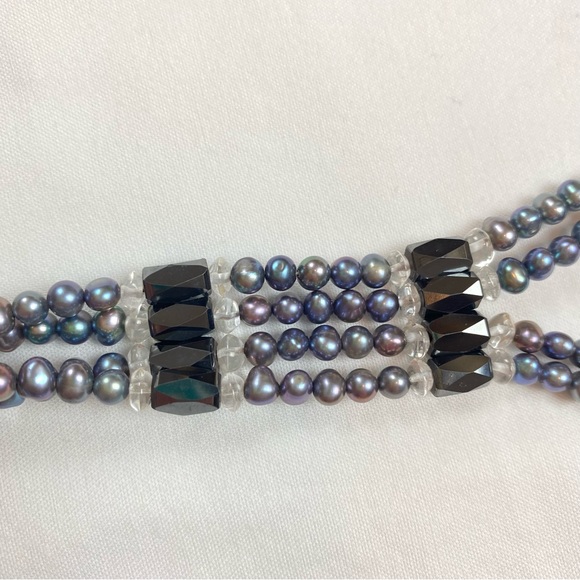 Magnetic Pearl Bracelet - Picture 2 of 3